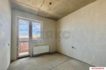 Фото №1: 2-комнатная квартира 54 м² - Краснодар, мкр. Камвольно-суконный Комбинат, ул. Магистральная, 11