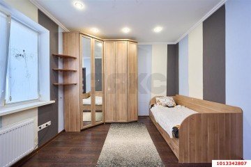 Фото №1: Таунхаус 95 м² - Российский, мкр. Прикубанский внутригородской округ, ул. Роз, 5Е