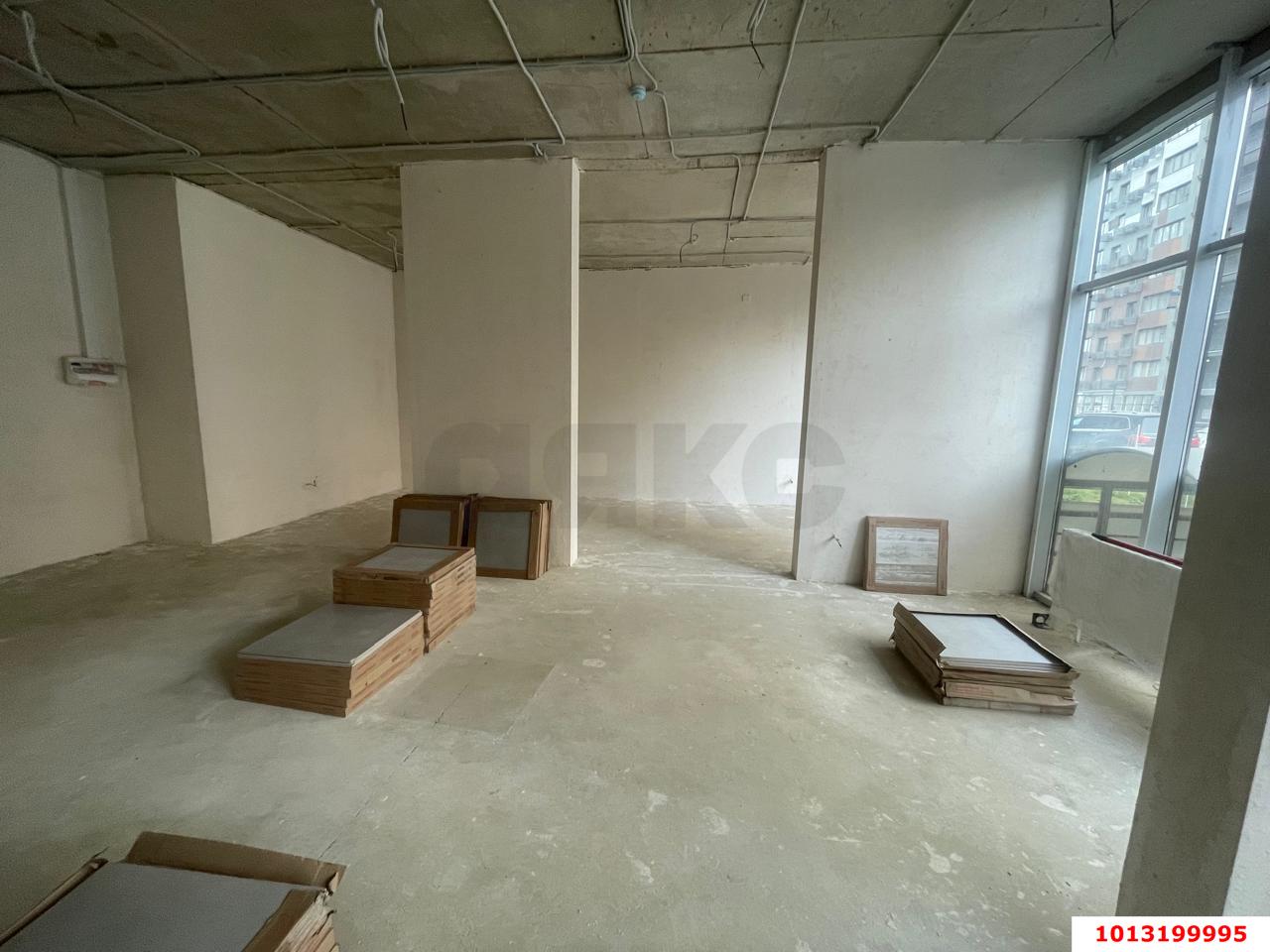 Фото №3: Торговое помещение 131 м² - Краснодар, жилой комплекс Россинский Парк, ул. Командорская, 15