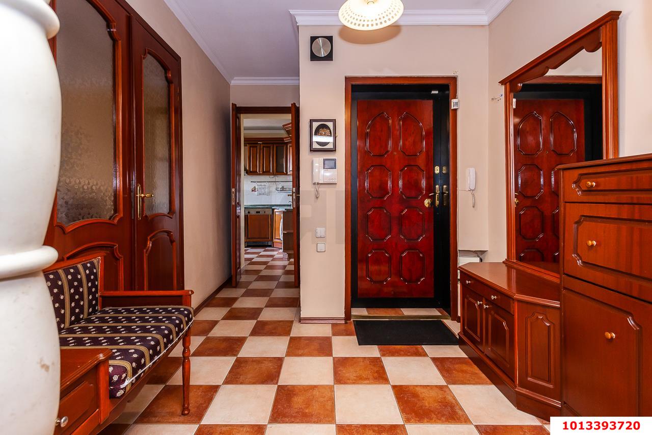 Фото №3: 4-комнатная квартира 119 м² - Краснодар, Центральный внутригородской округ, мкр. Центральный, ул. Гимназическая, 71