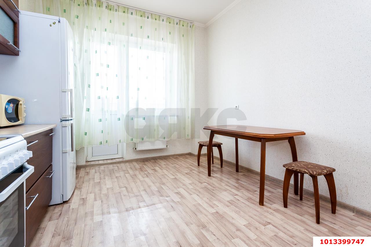 Фото №4: 1-комнатная квартира 50 м² - Краснодар, Кожзавод, ул. Володи Головатого, 174