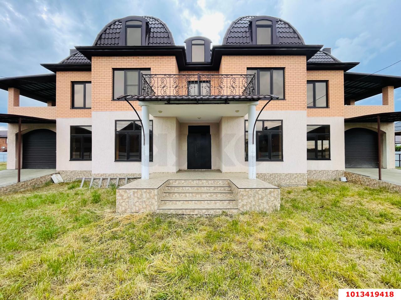 Фото №1: Дом 506 м² + 20 сот. - Козет, ул. 8 Марта