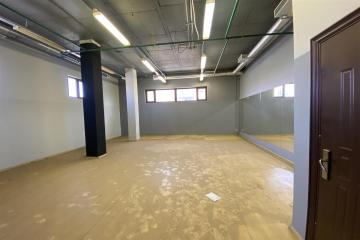 Фото №4: Коммерция 500 м² - Краснодар, мкр. Прикубанский внутригородской округ, ул. имени Тургенева, 189/6