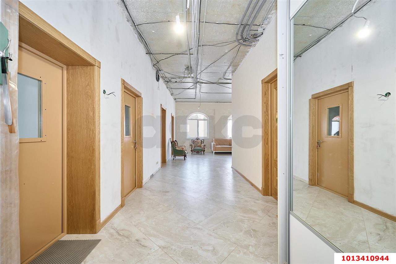 Фото №9: Дом 557 м² + 13.68 сот. - Краснодар, Прикубанский внутригородской округ, мкр. Немецкая Деревня, ул. Саксонская, 4