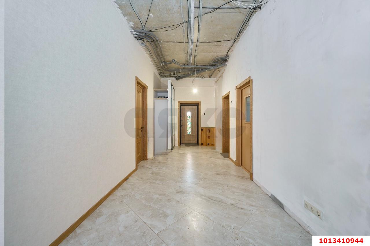 Фото №10: Дом 557 м² + 13.68 сот. - Краснодар, Прикубанский внутригородской округ, мкр. Немецкая Деревня, ул. Саксонская, 4