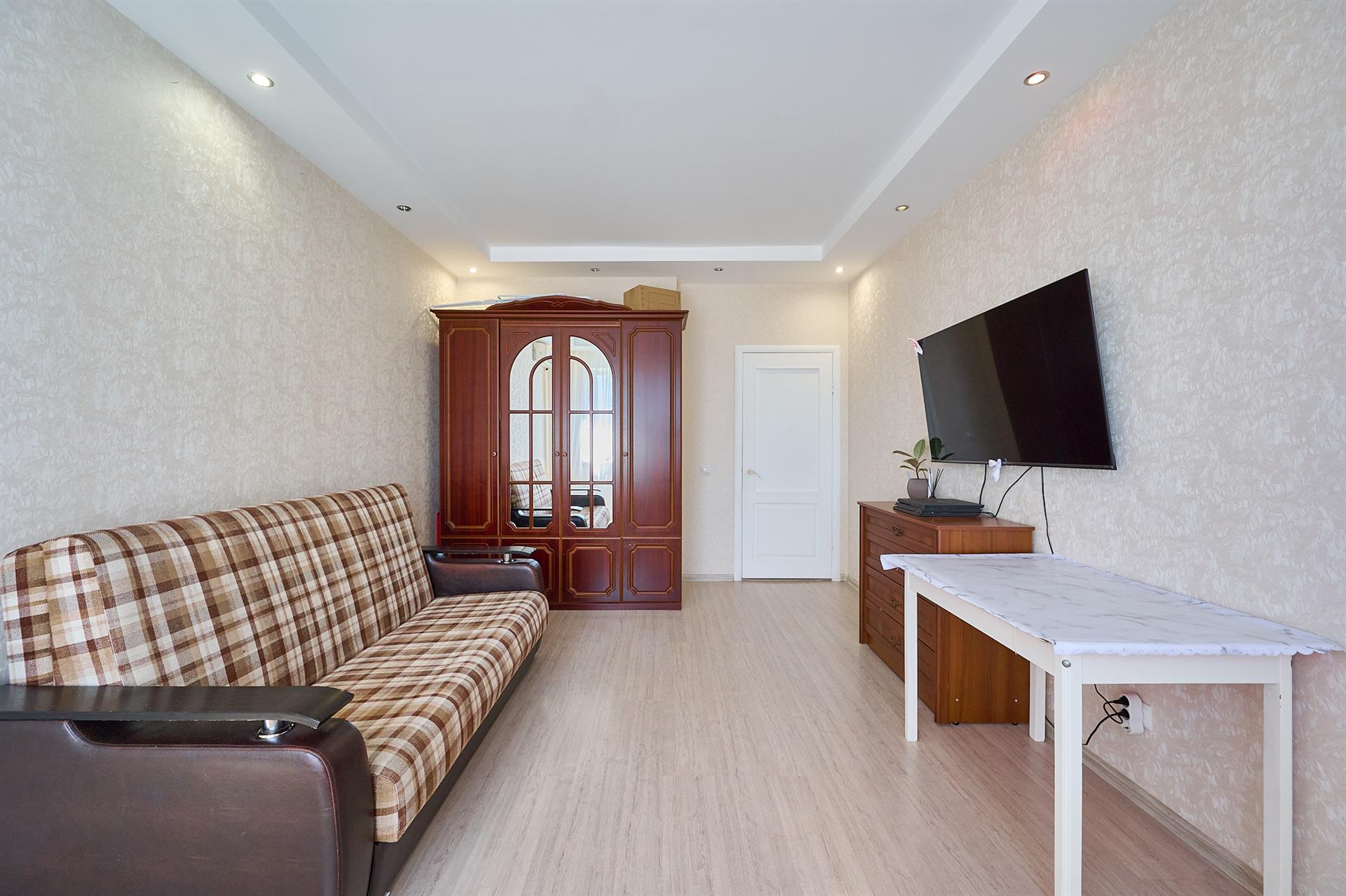 Фото №2: 2-комнатная квартира 45 м² - Краснодар, Западный внутригородской округ, мкр. Юбилейный, б-р Платановый, 4