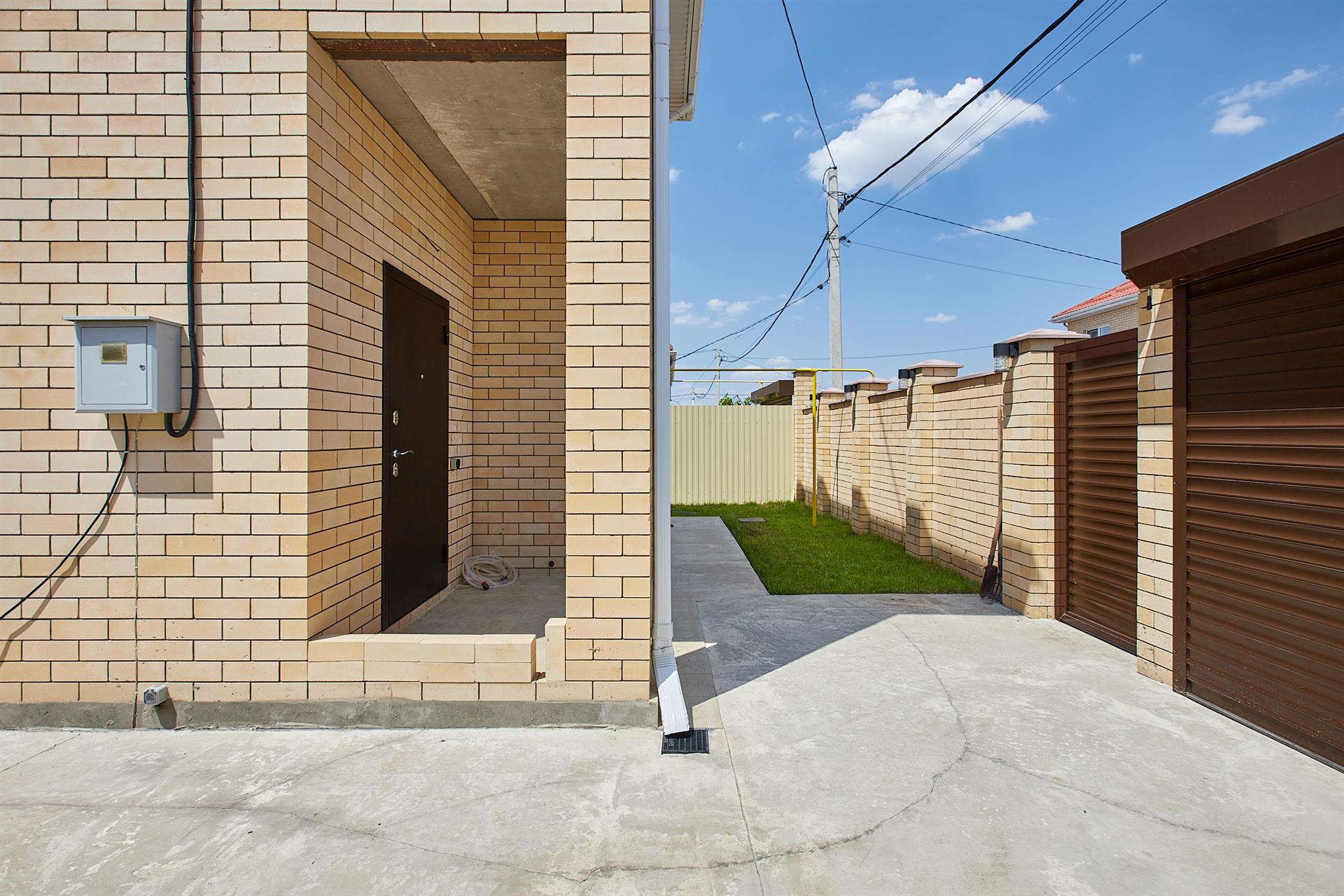 Фото №2: Дом 189 м² + 4 сот. - Южный, п. коттеджный  Южная столица, пер. Крымский