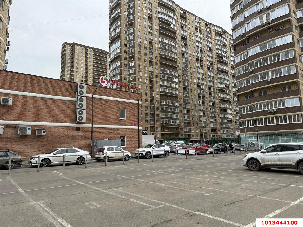 Фото №10: Торговое помещение 40 м² - Краснодар, имени Петра Метальникова, ул. Петра Метальникова, 36