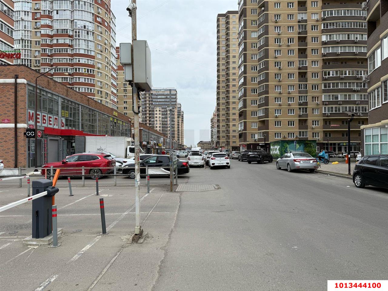 Фото №2: Торговое помещение 40 м² - Краснодар, имени Петра Метальникова, ул. Петра Метальникова, 36