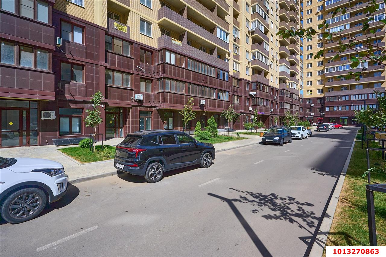 Фото №6: Торговое помещение 50 м² - Краснодар, жилой комплекс Ракурс, ул. имени Героя Ростовского, 8к3