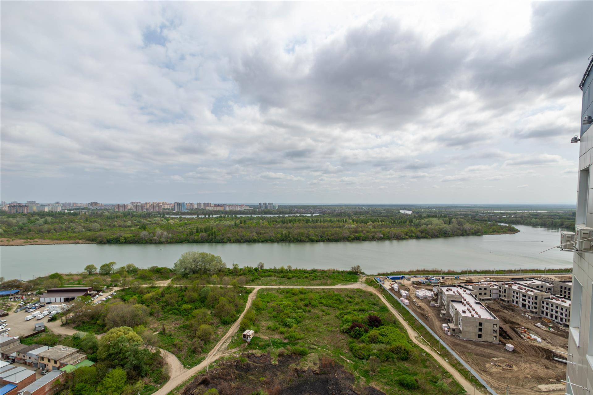 Фото №9: 1-комнатная квартира 41 м² - Краснодар, Центральный внутригородской округ, Черёмушки, мкр. жилой комплекс Фонтаны, ул. Воронежская, 47/10