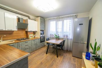 Фото №1: 2-комнатная квартира 72 м² - Яблоновский, мкр. жилой комплекс Солнечный, ул. Солнечная, 57к1