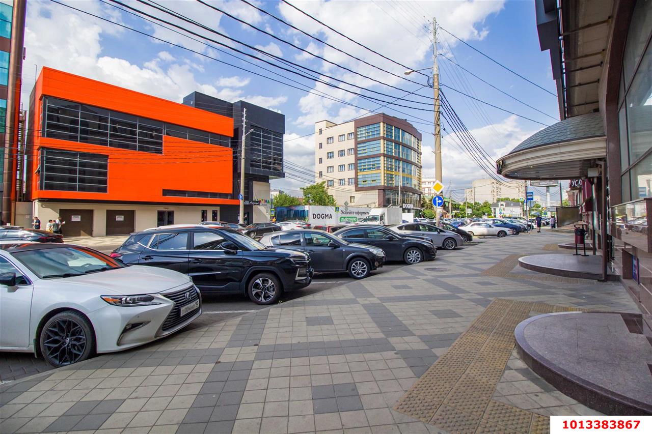 Фото №3: Торговое помещение 211 м² - Краснодар, Западный внутригородской округ, ул. Красных Партизан, 218