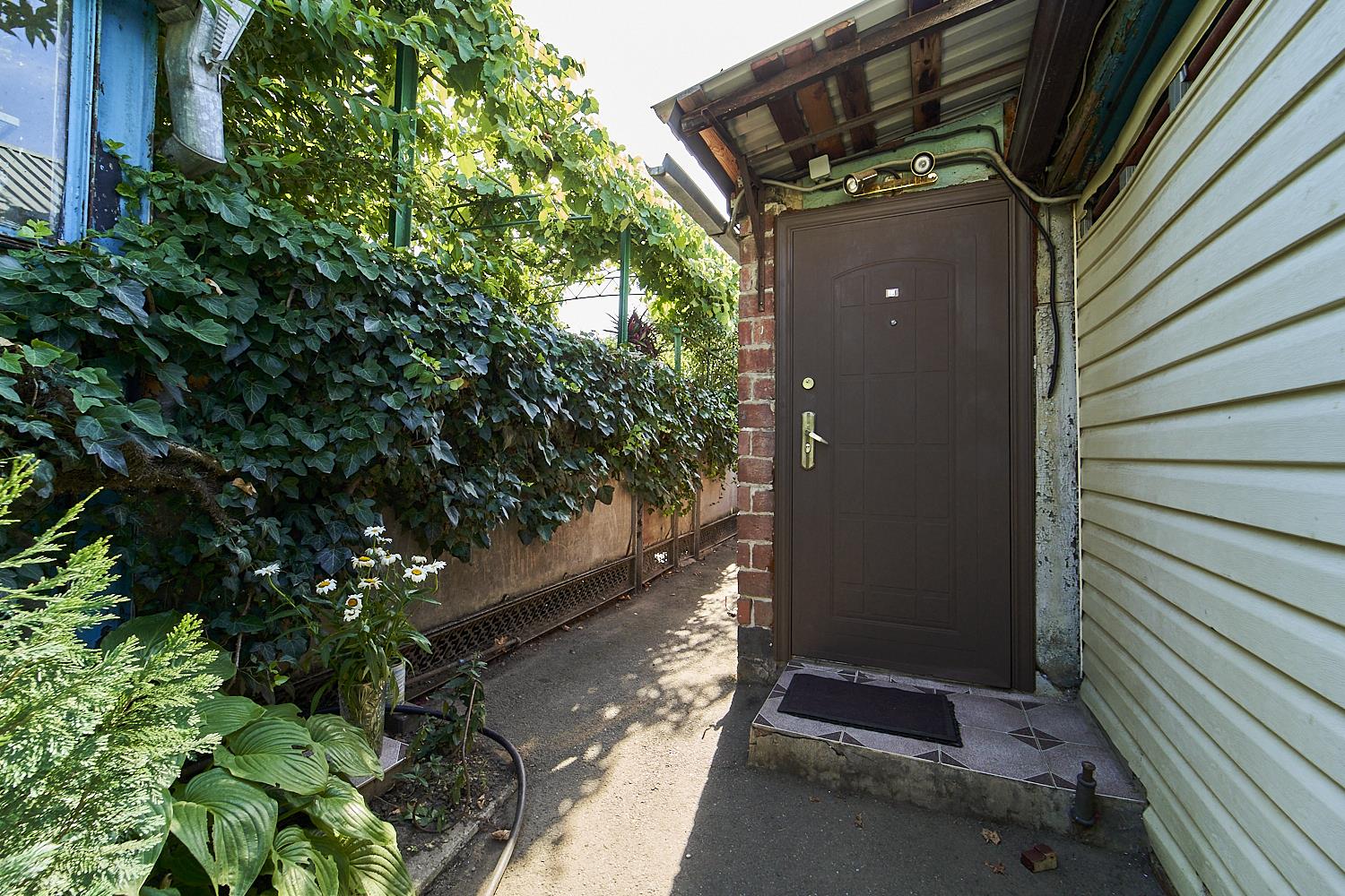 Фото №12: Часть дома 34 м² + 4.49 сот. - Краснодар, Покровка, Центральный внутригородской округ, мкр. Центральный, ул. Кутузова, 46