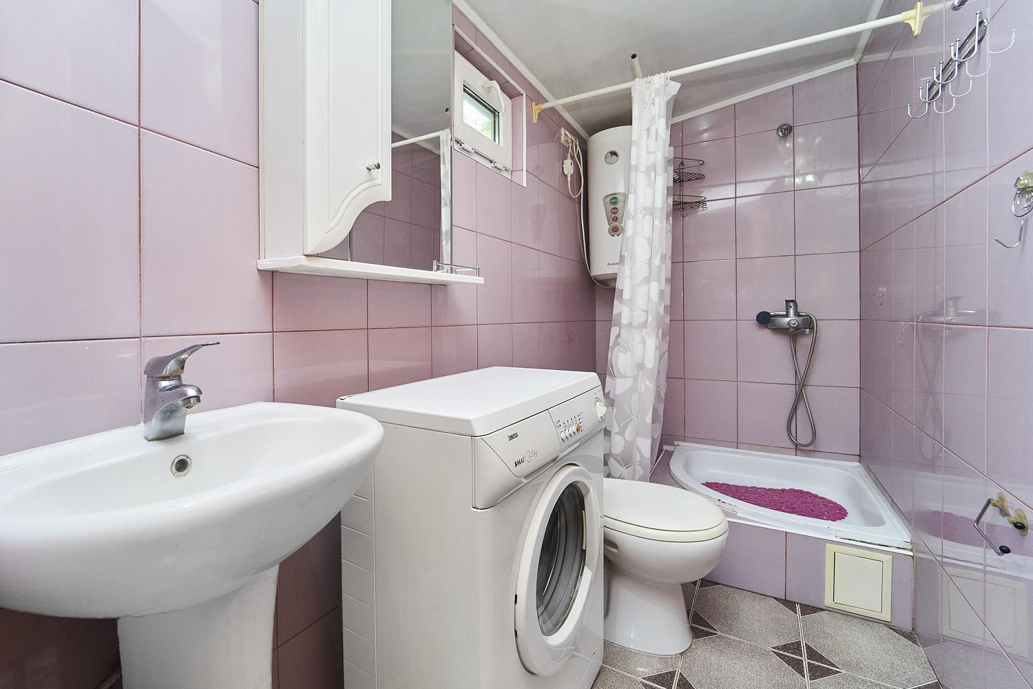 Фото №10: Часть дома 34 м² + 4.49 сот. - Краснодар, Покровка, Центральный внутригородской округ, мкр. Центральный, ул. Кутузова, 46