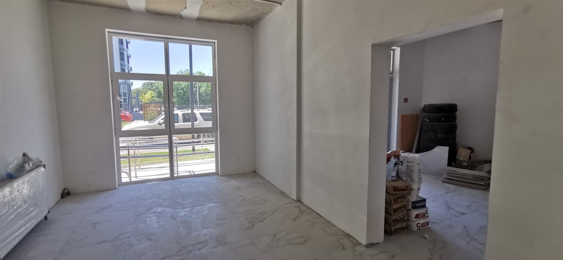 Фото №4: Коммерция 49 м² - Краснодар, Карасунский внутригородской округ, мкр. жилой комплекс Фреш, ул. имени Валерия Гассия, 4/7к3