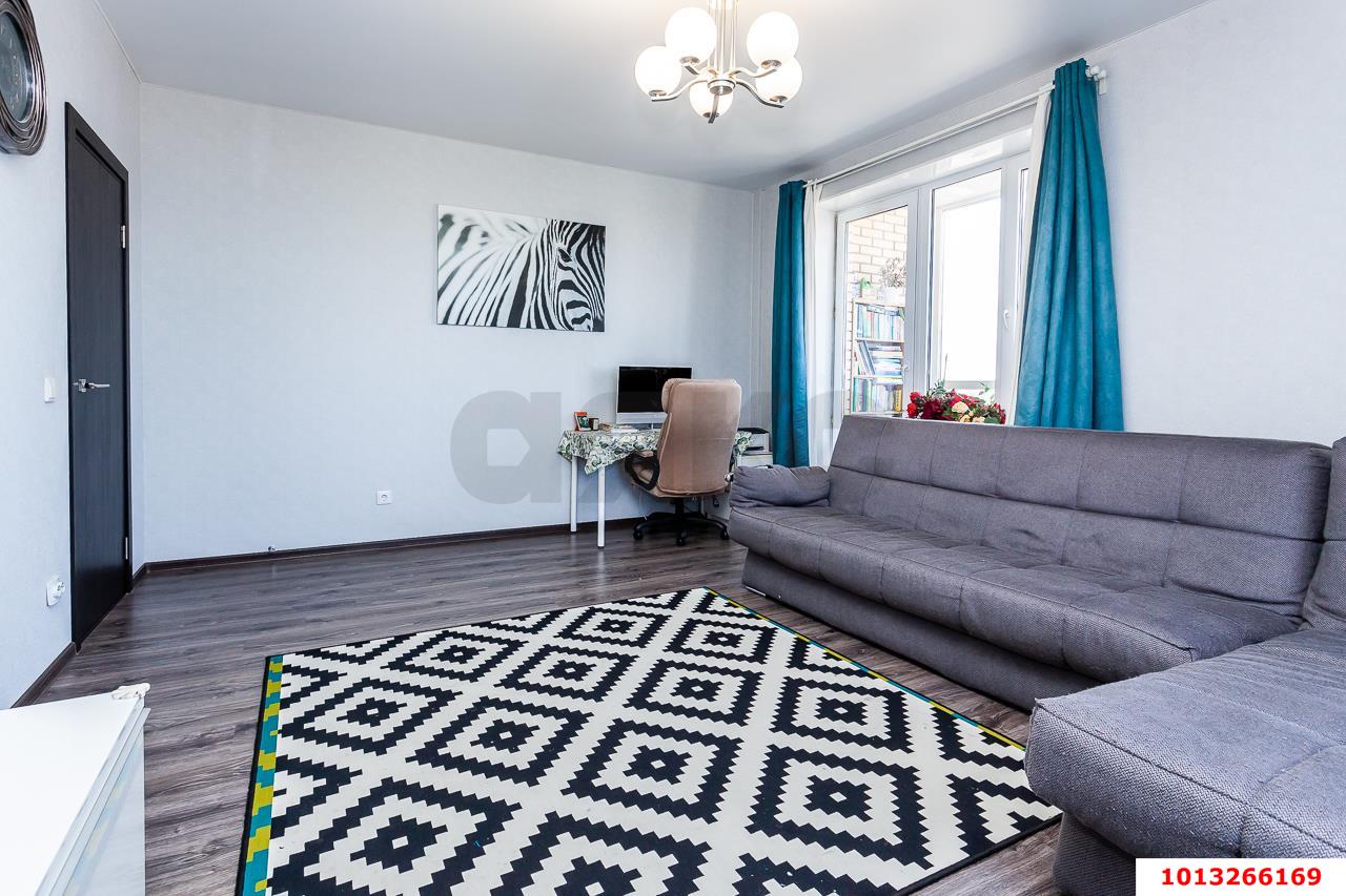 Фото №2: 3-комнатная квартира 97 м² - Краснодар, Пашковский, Карасунский внутригородской округ, мкр. жилой комплекс Империал, ул. Леонида Лаврова, 8к5