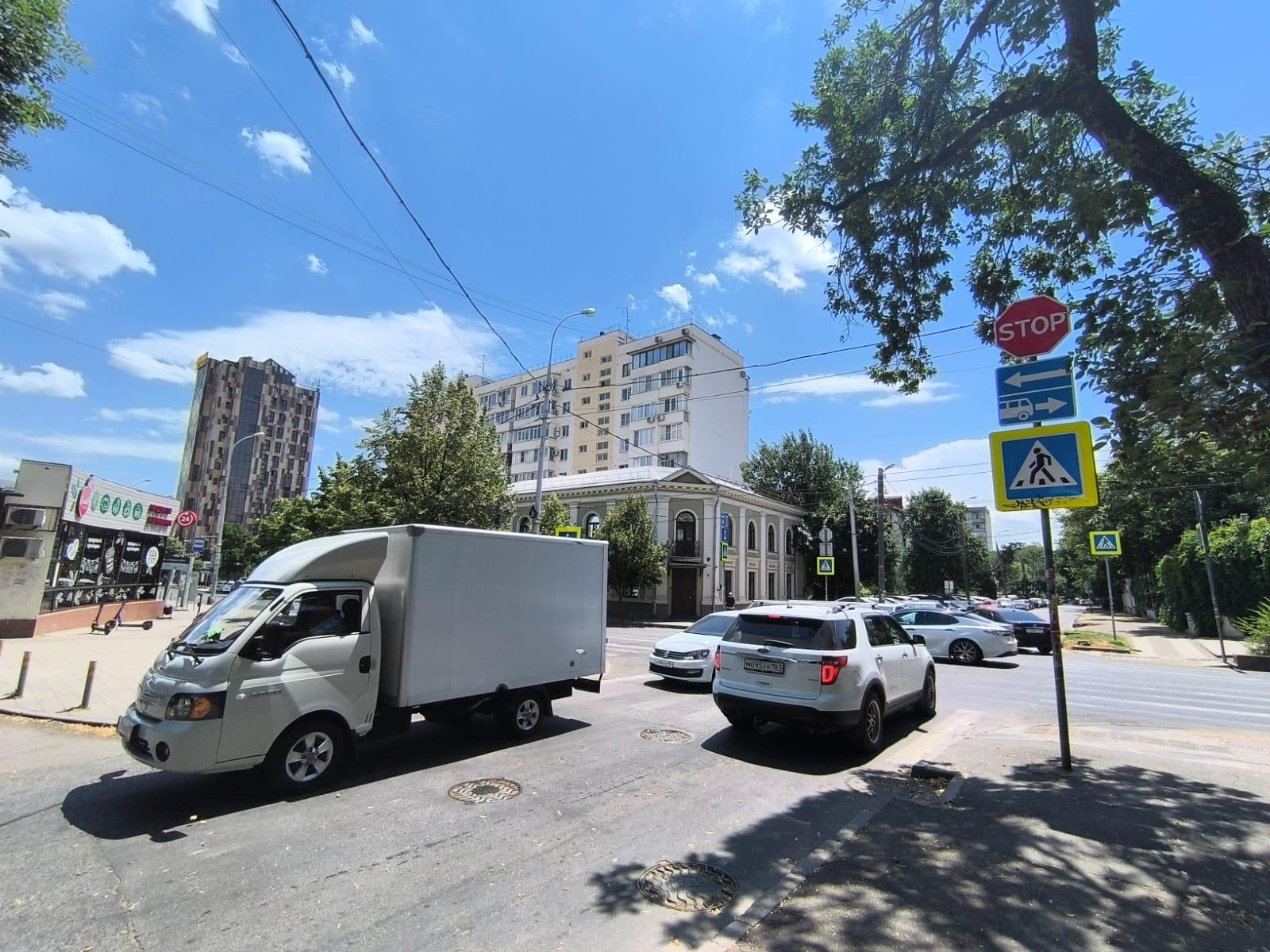 Фото №1: Коммерция 206 м² - Краснодар, Центральный внутригородской округ, мкр. Центральный, ул. Мира, 63