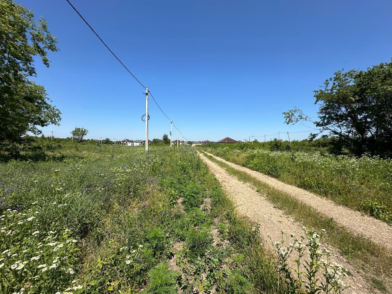 Фото №5: Земельный участок 6 сот. - Старокорсунская, Карасунский внутригородской округ, п. коттеджный  Усадьба Виктория, пр-д Владимирский