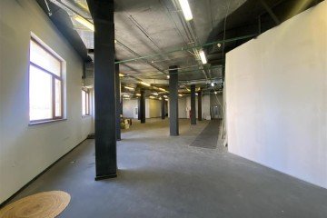 Фото №3: Офисное помещение 1015 м² - Краснодар, мкр. Фестивальный, ул. имени Тургенева, 189/6