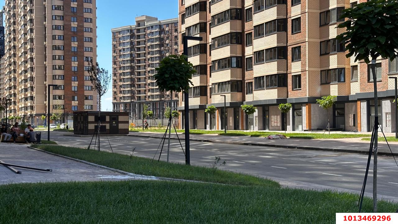 Фото №7: Торговое помещение 52 м² - Краснодар, жилой комплекс Лучший, 