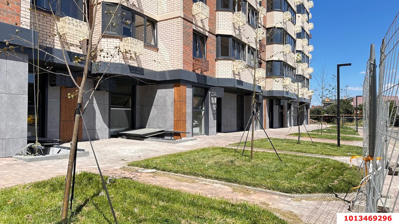 Фото №8: Торговое помещение 52 м² - Краснодар, жилой комплекс Лучший, 