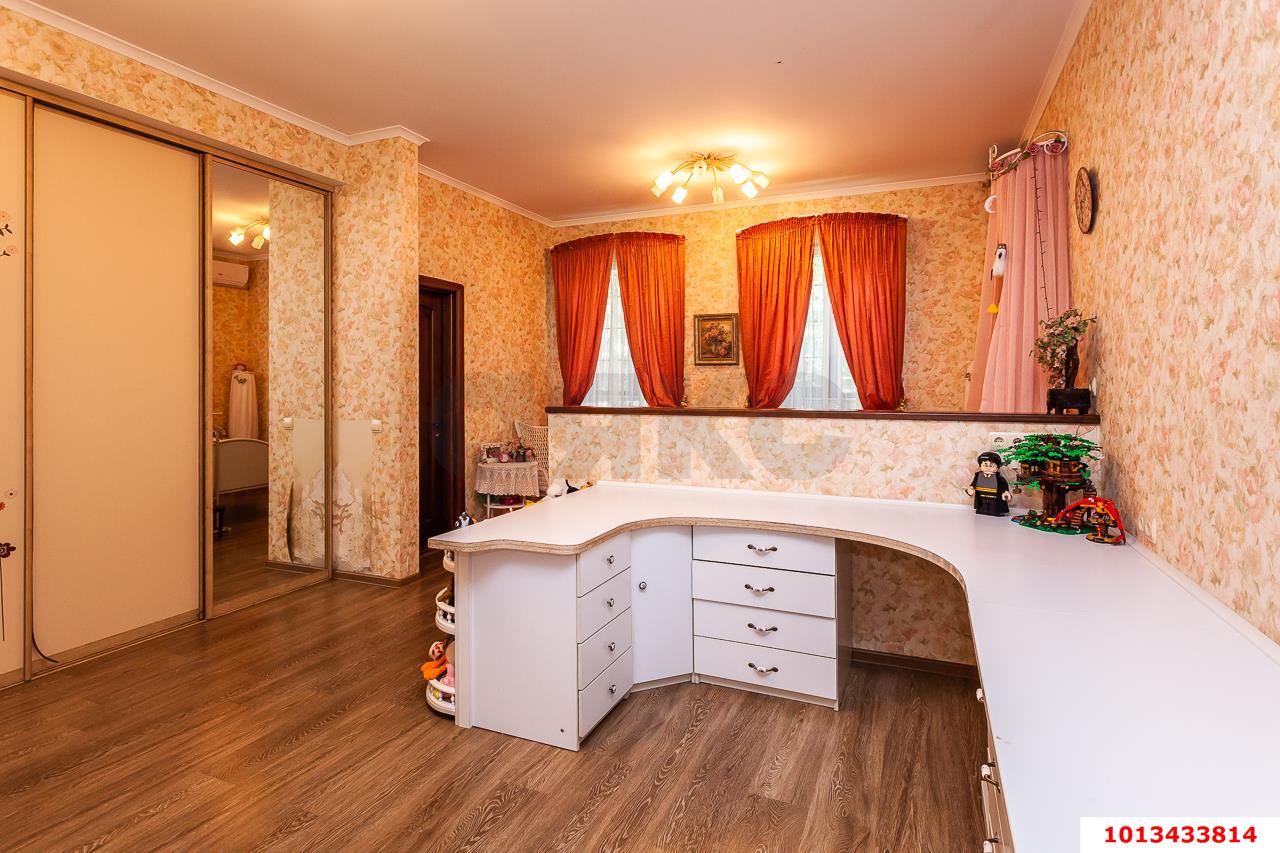 Фото №35: Дом 453 м² + 11.16 сот. - Краснодар, Северный, ул. Александра Берлизова, 38/1