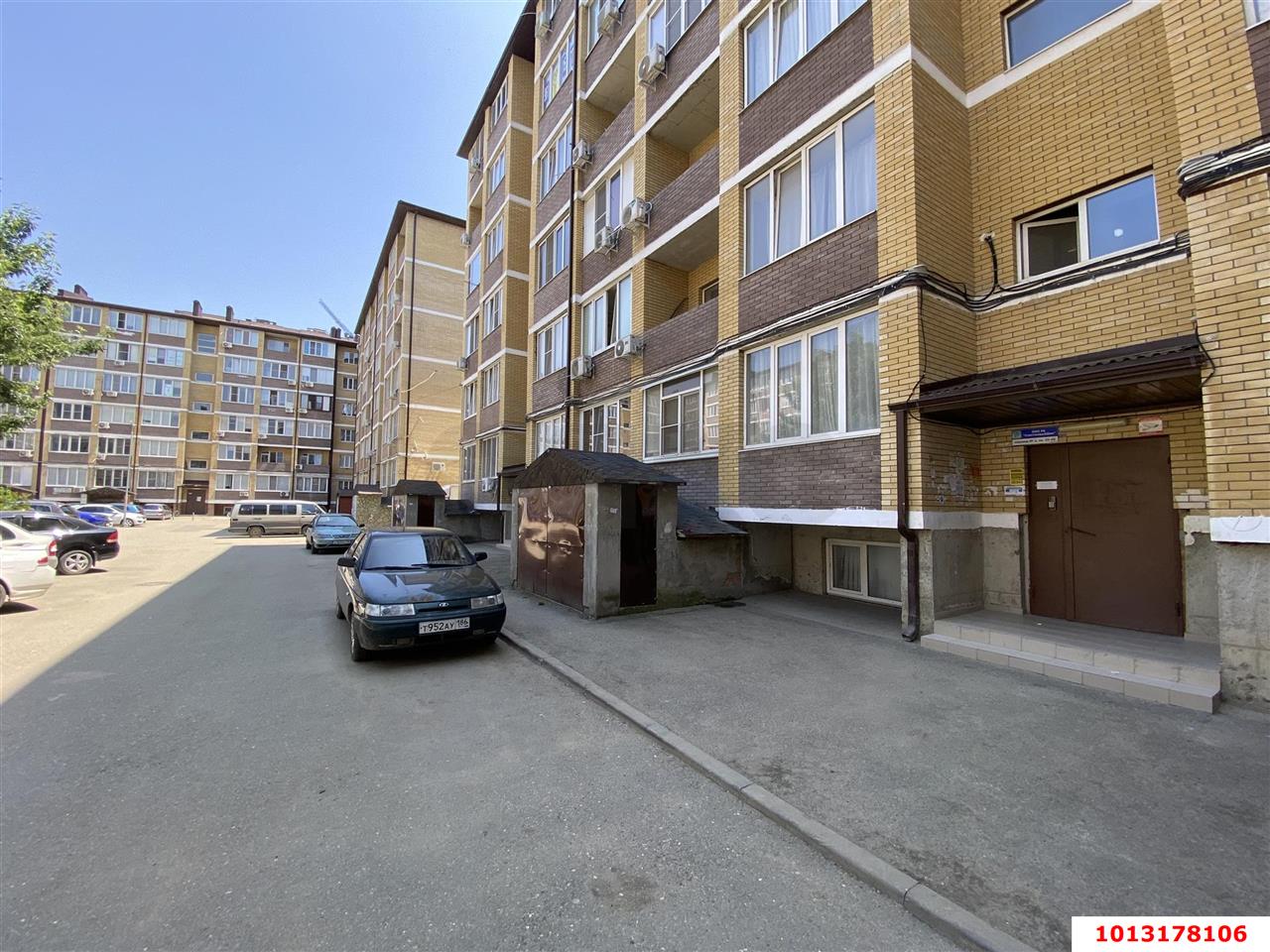Фото №6: Торговое помещение 226 м² - Краснодар, Музыкальный, ул. имени Сергея Есенина, 94