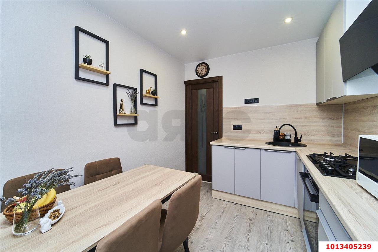 Фото №2: 2-комнатная квартира 50 м² - Краснодар, Карасунский внутригородской округ, Центральный внутригородской округ, мкр. Черёмушки, ул. Селезнёва, 246