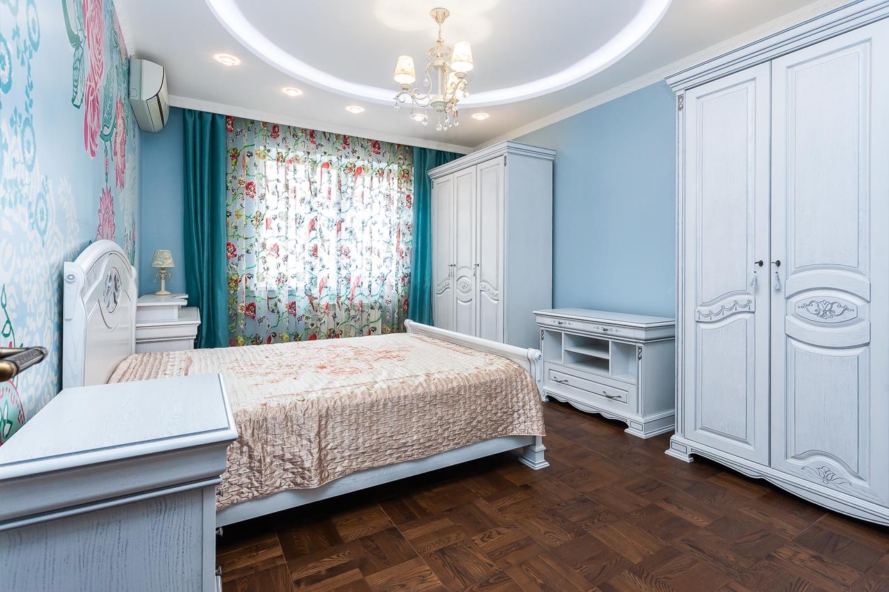 Фото №1: 4-комнатная квартира 114 м² - Краснодар, Кожзавод, мкр. Западный внутригородской округ, ул. Кожевенная, 54/1