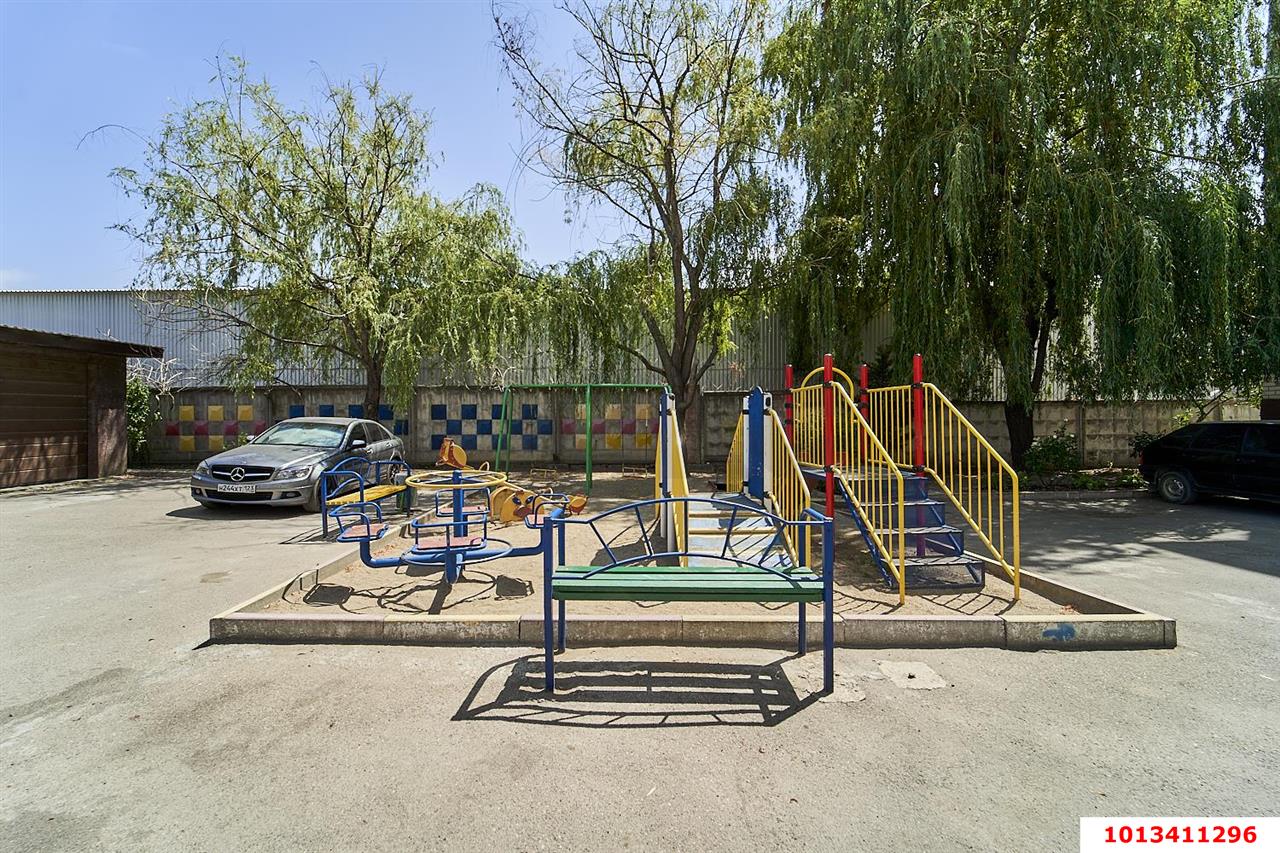 Фото №17: 1-комнатная квартира <span class="whitespace-nowrap">38 м²</span>, <span class="whitespace-nowrap">6/6 эт.</span> - Краснодар, Прикубанский внутригородской округ, Калинино, мкр. Завод Радиоизмерительных Приборов, пер. Гаражный, 12/4