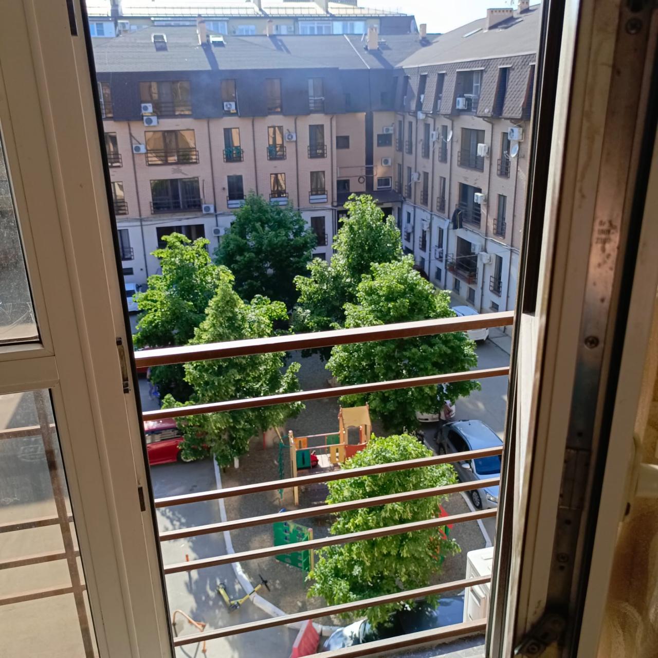 Фото №3: Студия 32 м² - Краснодар, Прикубанский внутригородской округ, Калинино, мкр. Завод Радиоизмерительных Приборов, ул. Российская, 420