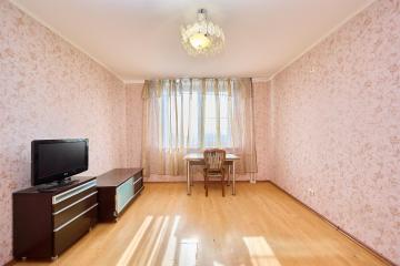 Фото №1: 2-комнатная квартира 55 м² - Краснодар, мкр. Военный городок № 1, ул. имени Калинина, 350/4