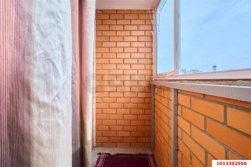 Фото №1: 2-комнатная квартира 55 м² - Краснодар, мкр. Военный городок № 1, ул. имени Калинина, 350/4