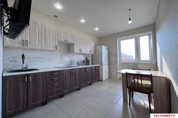 Фото №1: 1-комнатная квартира 38 м² - Краснодар, мкр. Прикубанский внутригородской округ, ул. Командорская, 3к2