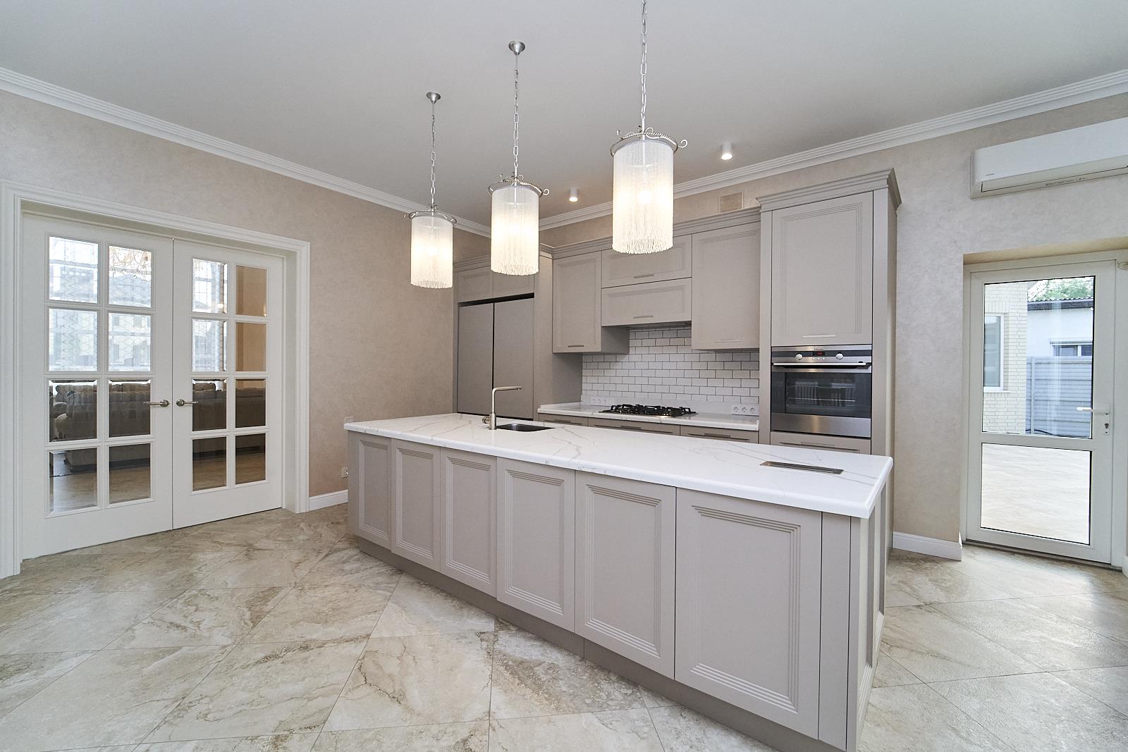 Фото №8: Дом 356 м² + 10 сот. - СНТ Пригород, мкр. Прикубанский внутригородской округ, ул. Атамана Гамалея, 191