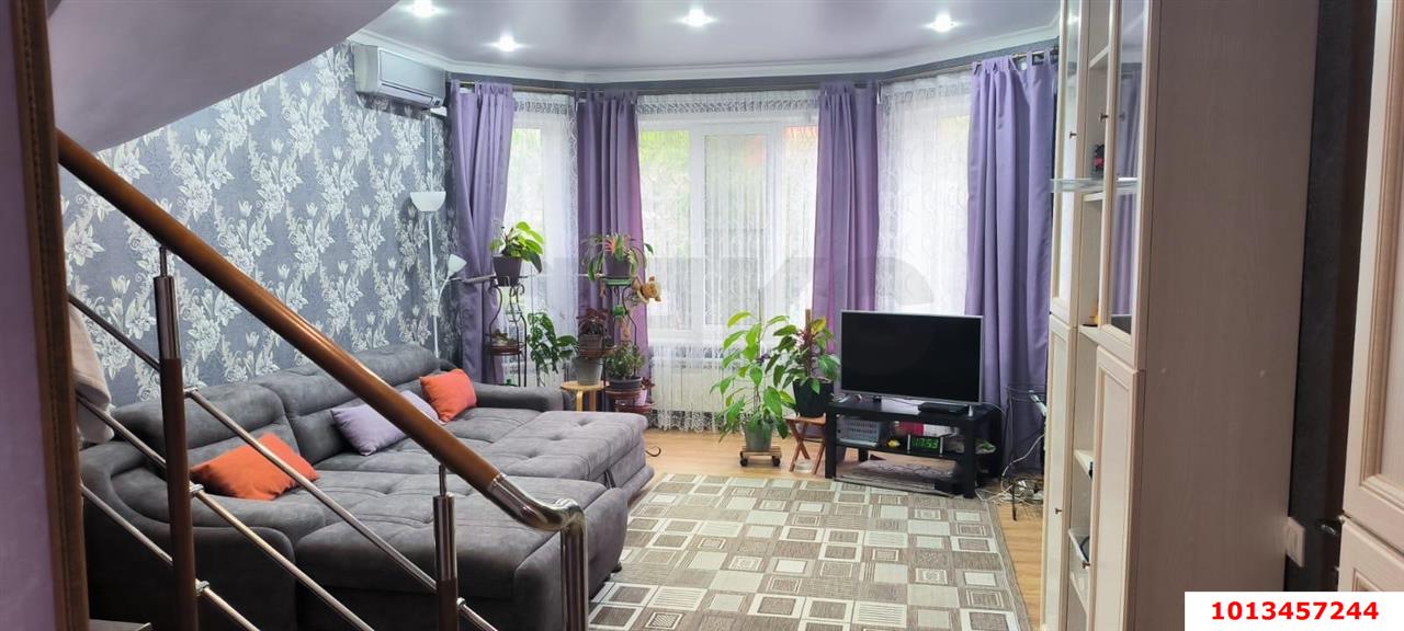 Фото №1: Таунхаус 107 м² + 2.5 сот. - Знаменский, Карасунский внутригородской округ, ул. Гагарина, 2А