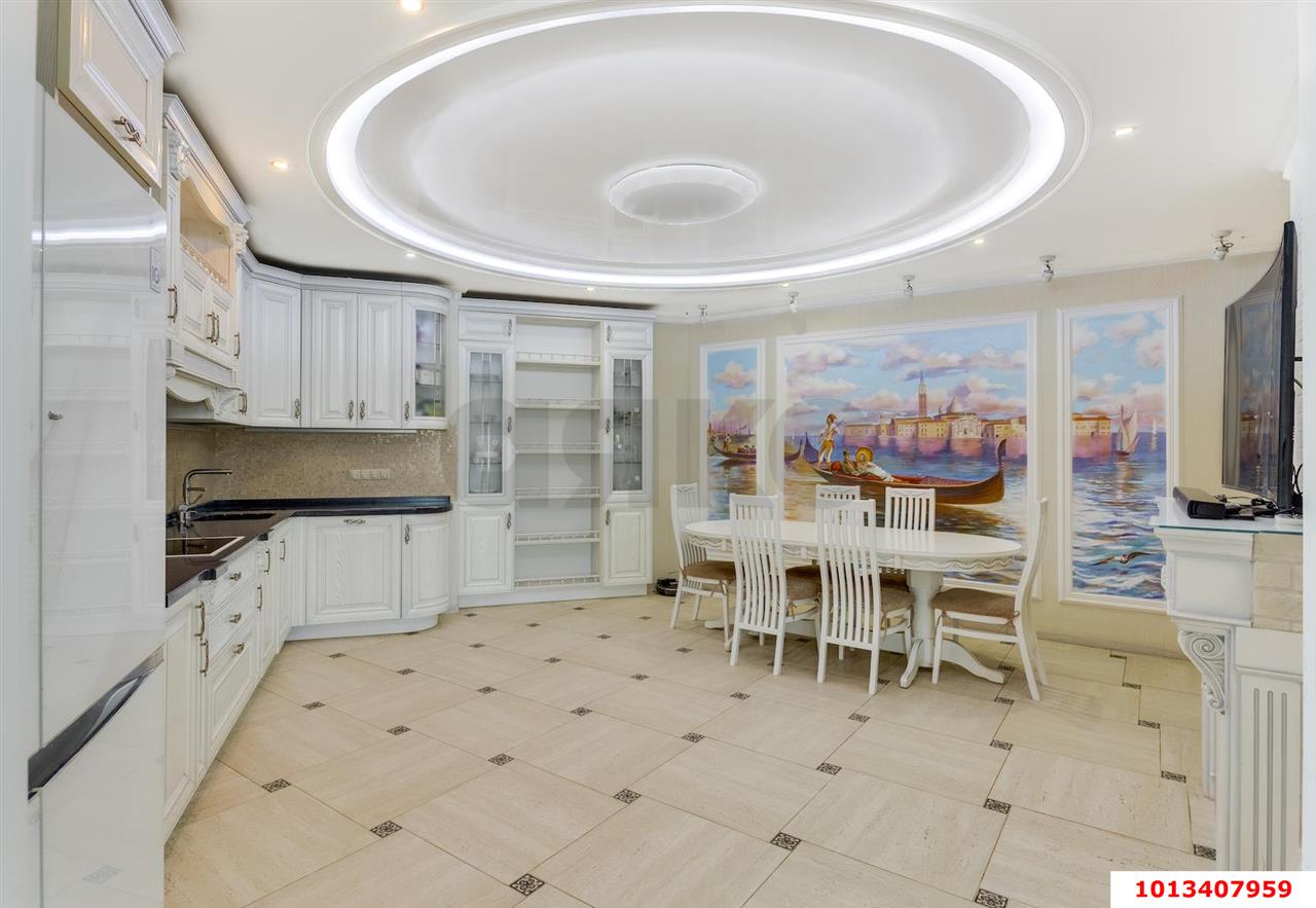 Фото №1: 3-комнатная квартира 120 м² - Краснодар, жилой комплекс Достоевский, Прикубанский внутригородской округ, мкр. 40 лет Победы, ул. Достоевского, 84