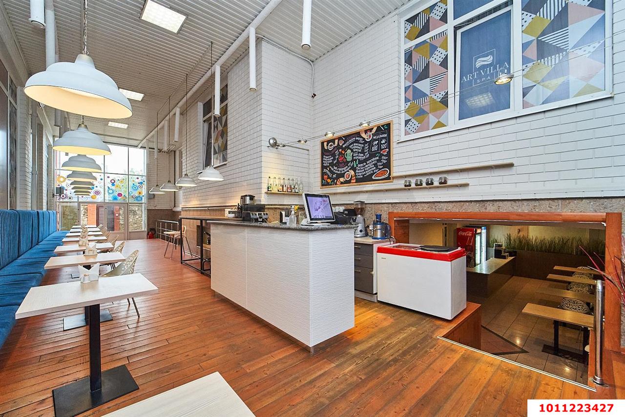 Фото №2: Дом 1573 м² + 17.3 сот. - Краснодар, Пашковский, ул. Леонида Лаврова, 73А