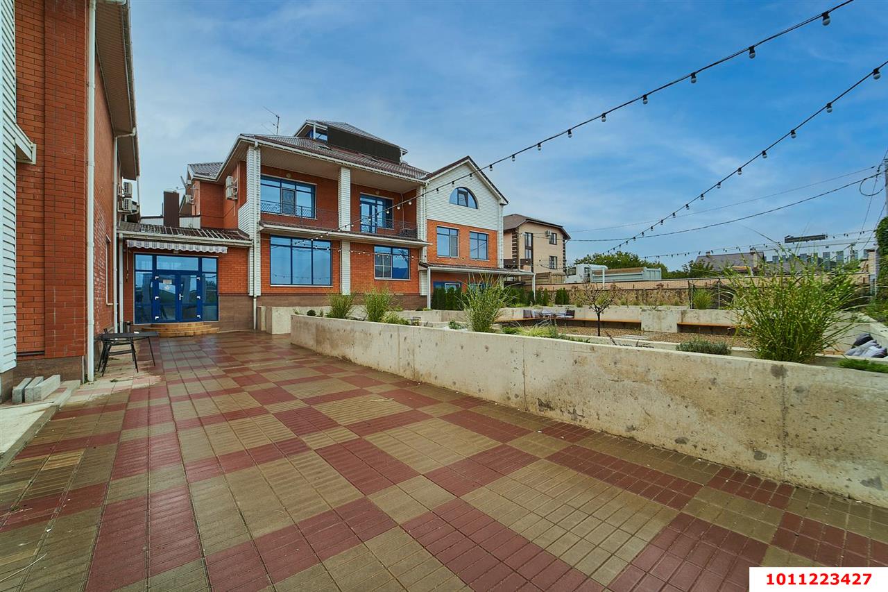 Фото №17: Дом 1573 м² + 17.3 сот. - Краснодар, Пашковский, ул. Леонида Лаврова, 73А