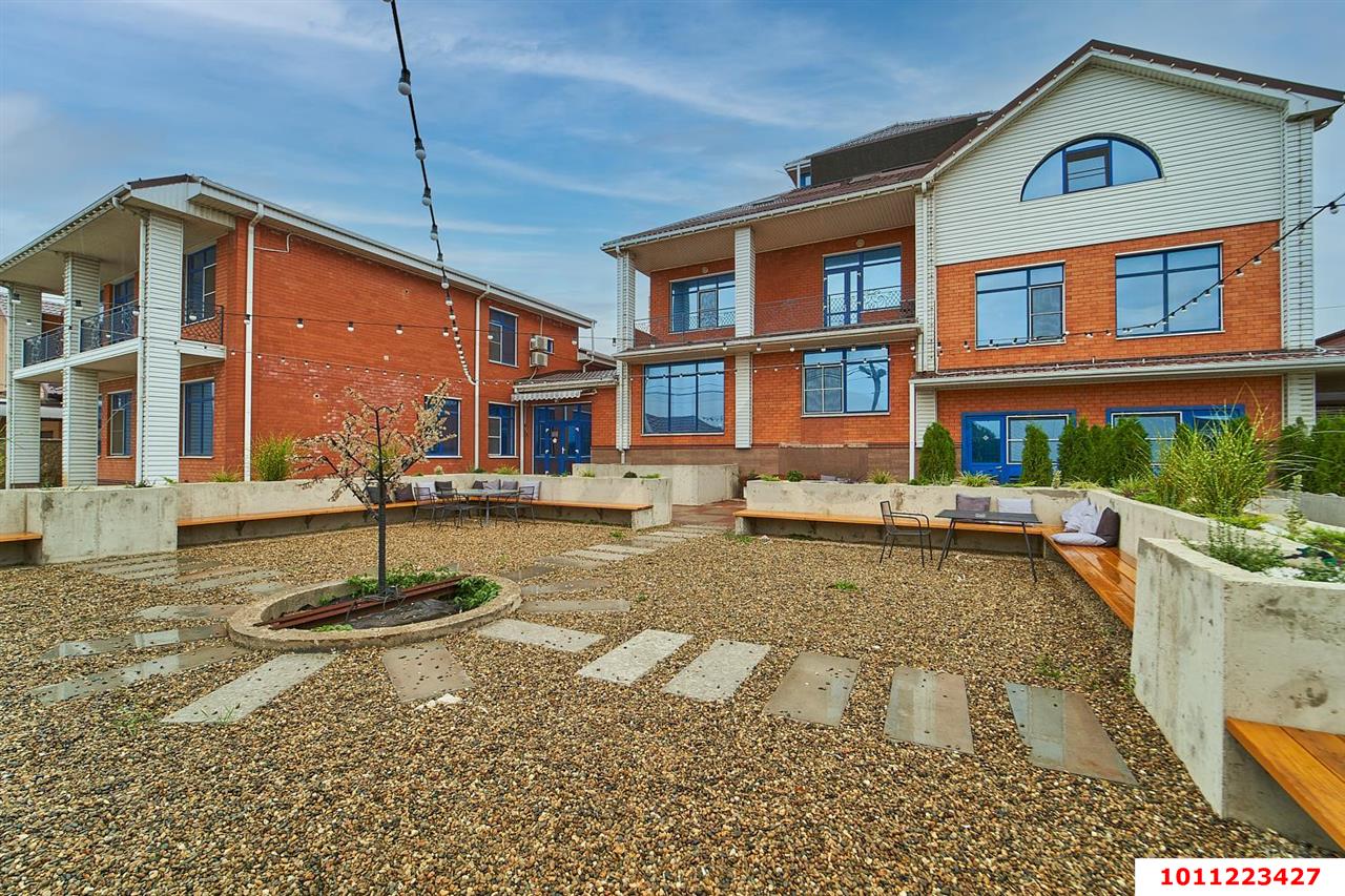 Фото №14: Дом 1573 м² + 17.3 сот. - Краснодар, Пашковский, ул. Леонида Лаврова, 73А