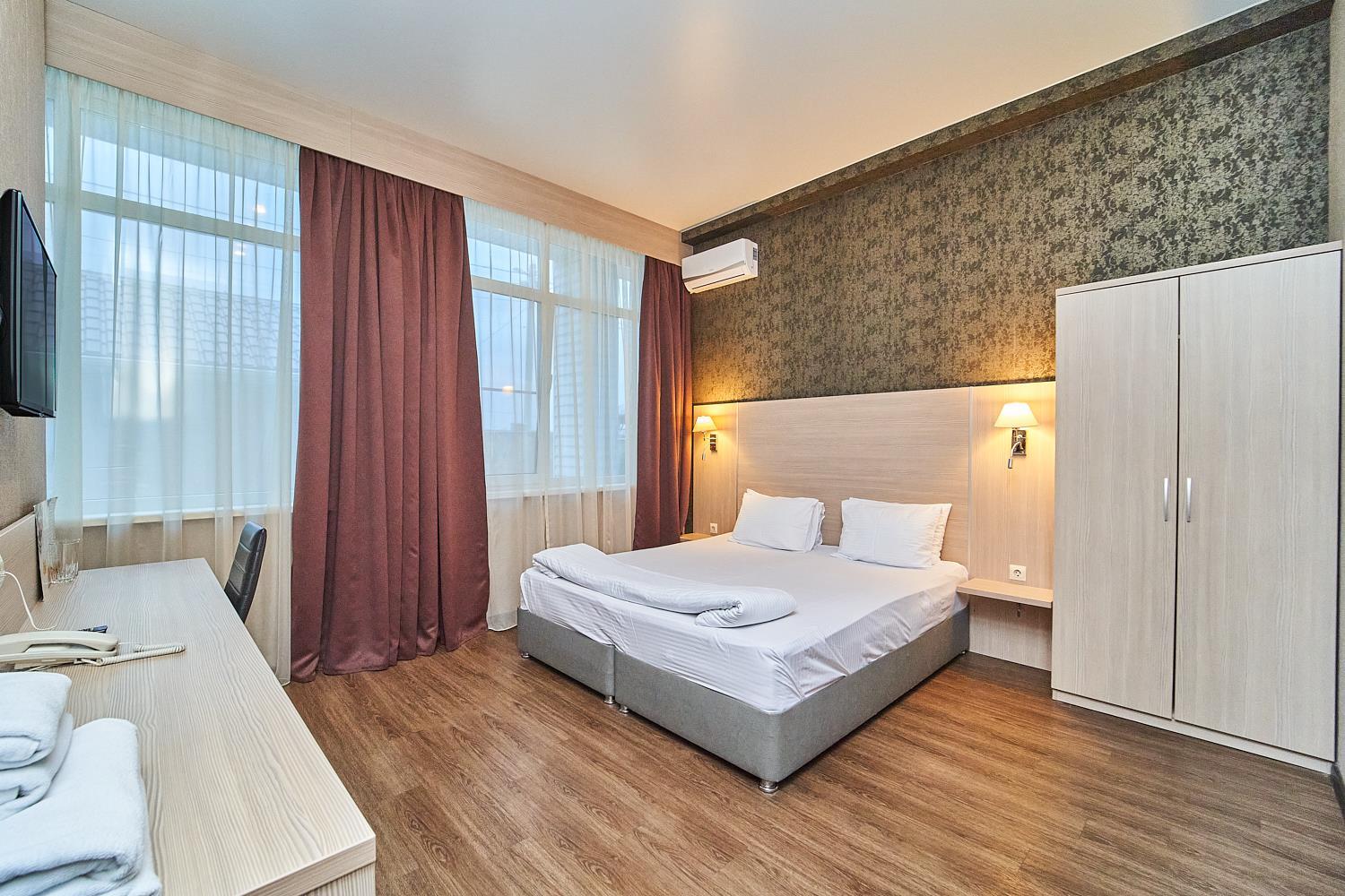 Фото №4: Дом 1573 м² + 17.3 сот. - Краснодар, Карасунский внутригородской округ, ж/м Пашковский, ул. Леонида Лаврова, 73А