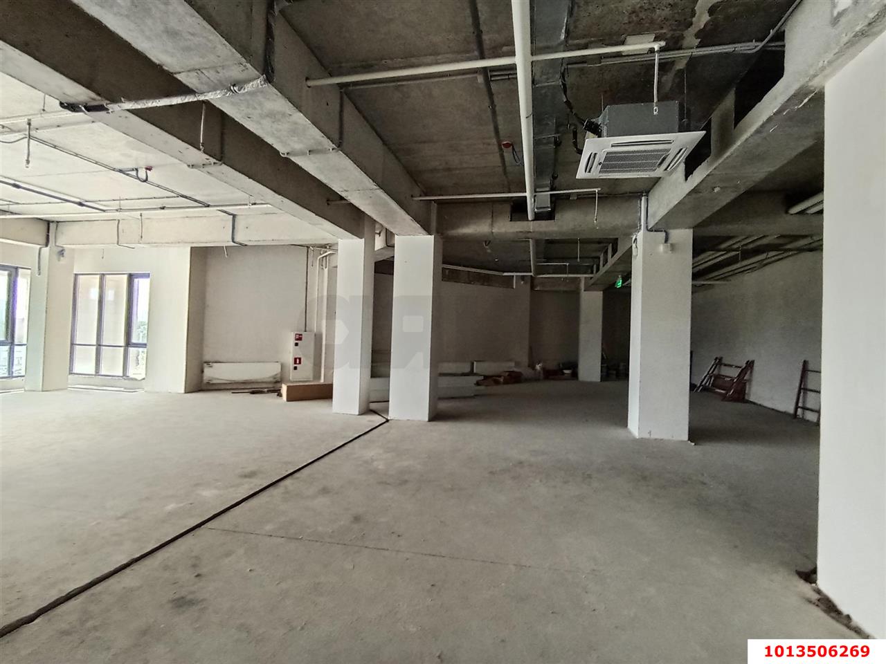 Фото №3: Торговое помещение 392 м² - Краснодар, жилой комплекс Девелопмент Плаза, ул. имени 40-летия Победы, 33Г