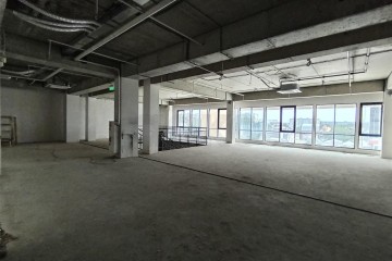 Фото №5: Торговое помещение 392 м² - Краснодар, мкр. жилой комплекс Девелопмент Плаза, ул. имени 40-летия Победы, 33Г