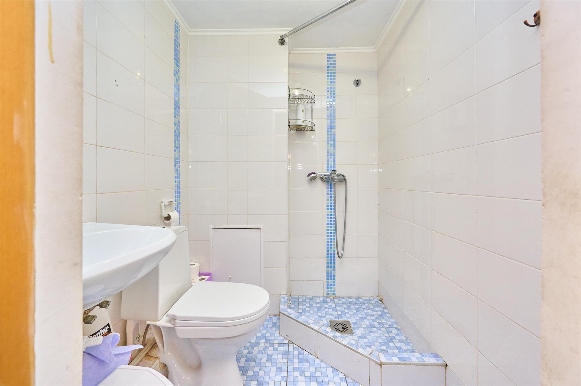 Фото №12: Коммерция 110 м² - Краснодар, Прикубанский внутригородской округ, мкр. 40 лет Победы, ул. имени 40-летия Победы, 56