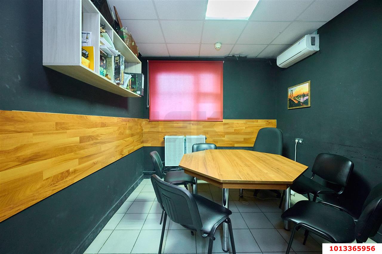 Фото №4: Торговое помещение 110 м² - Краснодар, 40 лет Победы, ул. имени 40-летия Победы, 56