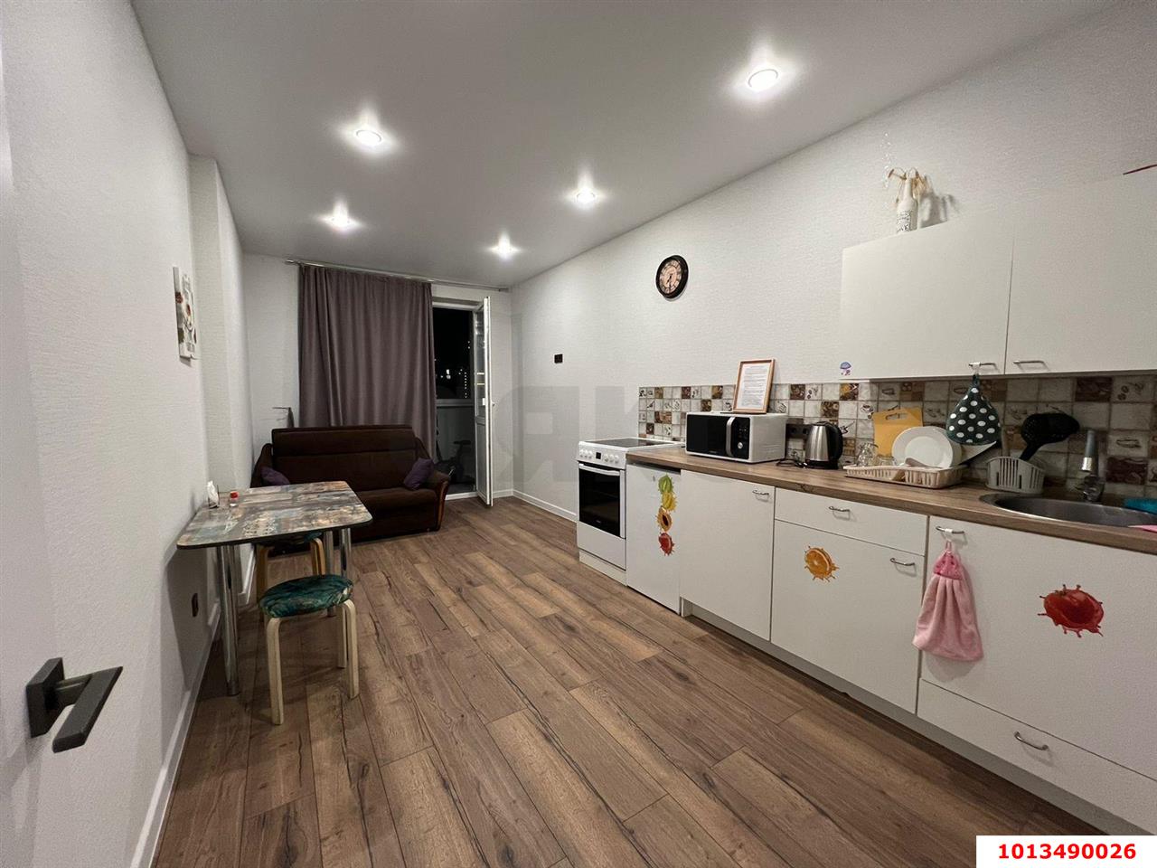 Фото №1: 2-комнатная квартира 66 м² - Краснодар, Прикубанский внутригородской округ, мкр. жилой комплекс Самолёт-4, ул. Константина Гондаря, 103к1