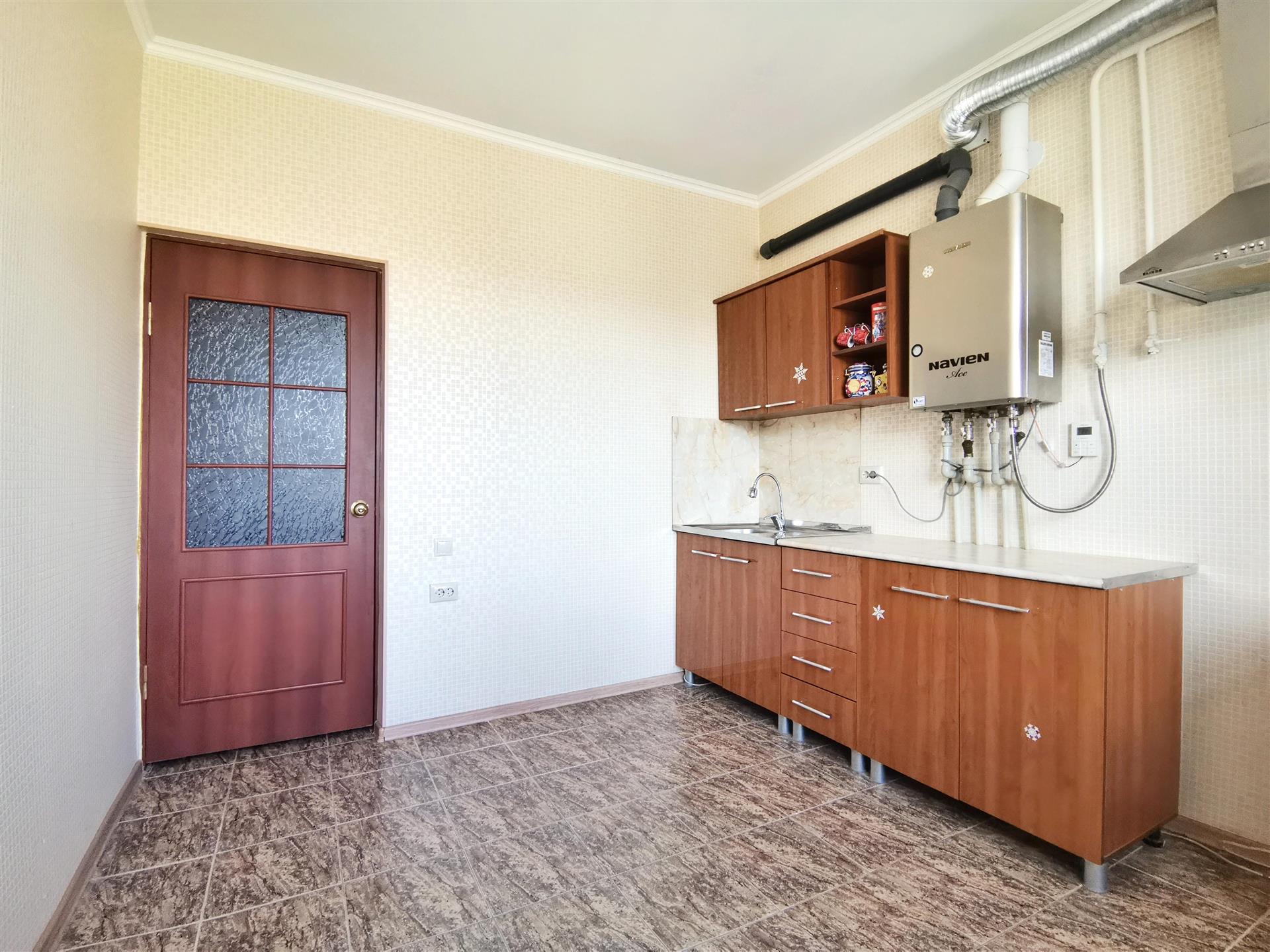 Фото №2: 1-комнатная квартира 38 м² - Краснодар, Прикубанский внутригородской округ, Завод Радиоизмерительных Приборов, п. Калинино, ул. Вологодская, 26