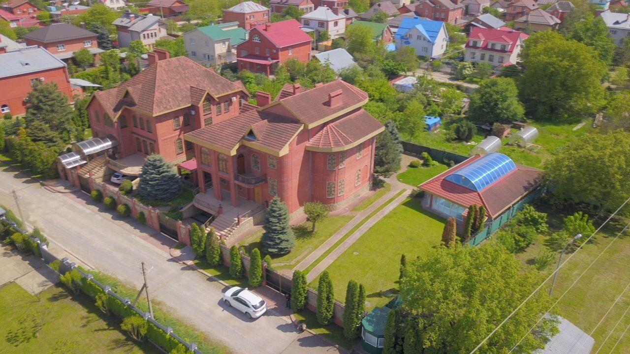 Фото №2: Дом 555 м² + 9.72 сот. - Краснодар, Прикубанский внутригородской округ, Калинино, мкр. Завод Радиоизмерительных Приборов, ул. Геологическая, 12