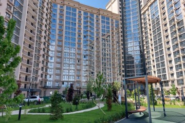 Фото №1: 1-комнатная квартира 45 м² - Краснодар, мкр. жилой комплекс Аврора, ул. имени Дзержинского, 95